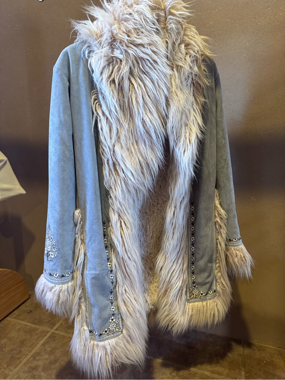 Spell Joplin Jacket Blue Suede Faux Fur - Picture 2 of 13